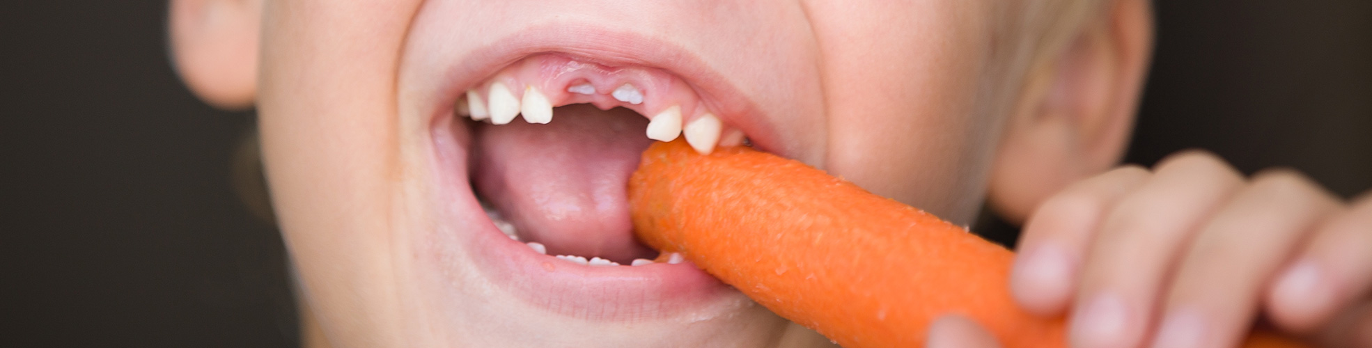 Pulizia dei denti dei bambini e alimentazione. I consigli dello Studio Dentisticodi Pescara Paolo Fulgenzi